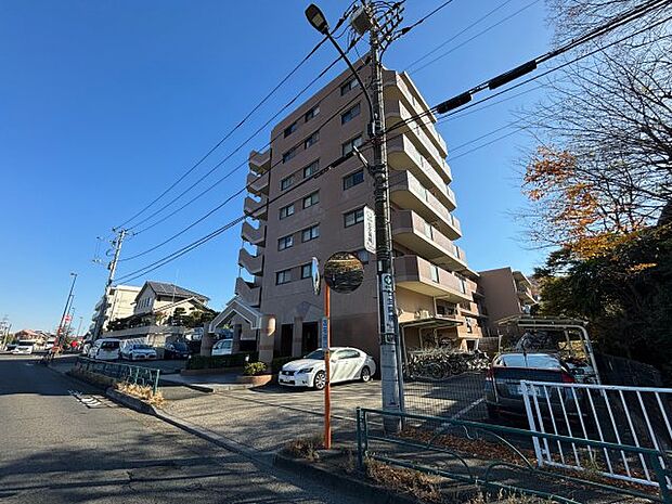 サンヴェール平山城址公園(3LDK) 3階の外観