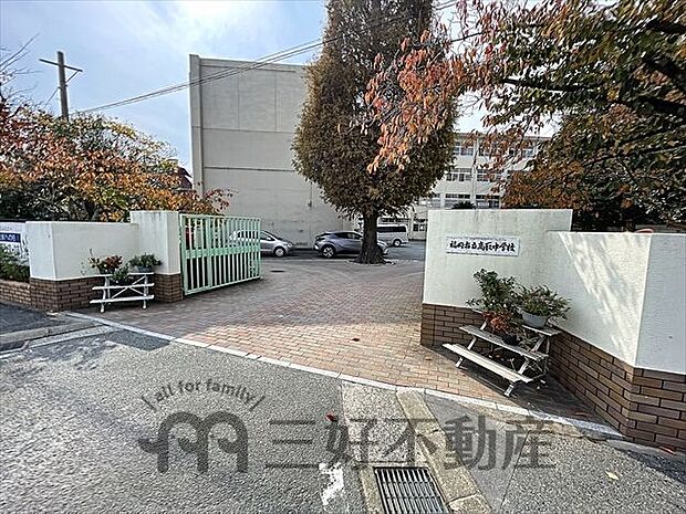 福岡市立高取中学校 徒歩16分。 1260m