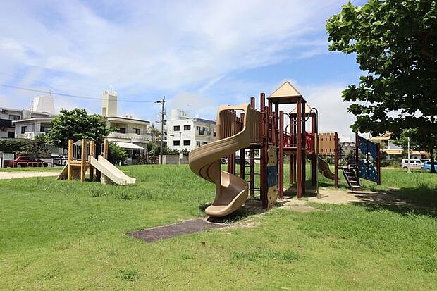 西崎さくら児童公園 570m