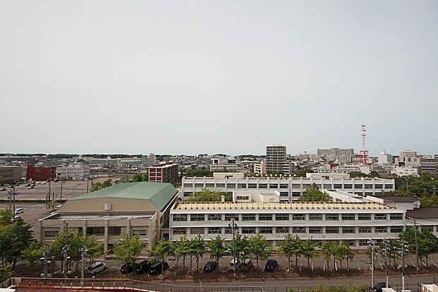 時の流れと共に装いを変える街の景観を独り占め〜この街ならではの美しい風景を心ゆくまで享受してください。