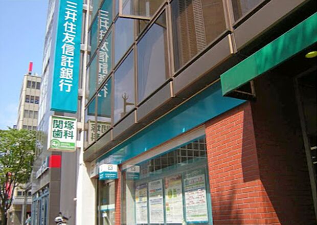 三井住友信託銀行新潟中央支店　621ｍ