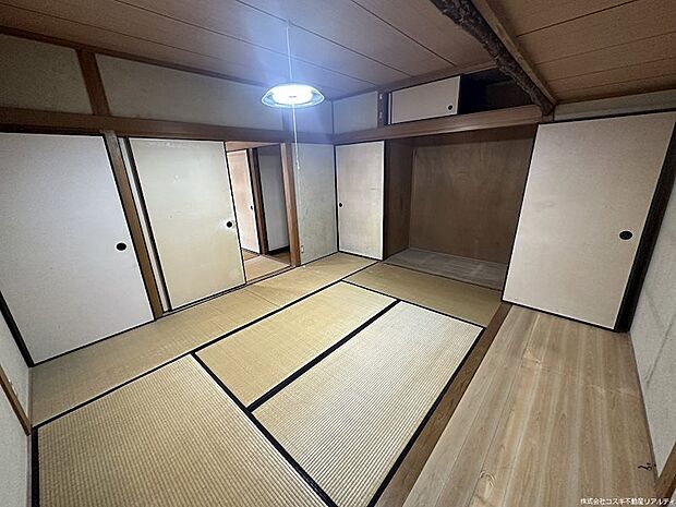 床の間、畳…くつろぎの空間は和室から。