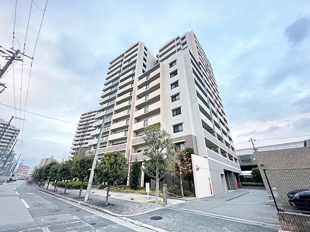 ファミール東加賀屋きらめきの街(3LDK) 3階の外観