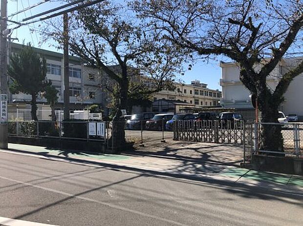 【小学校】静岡市立井宮小学校まで752ｍ