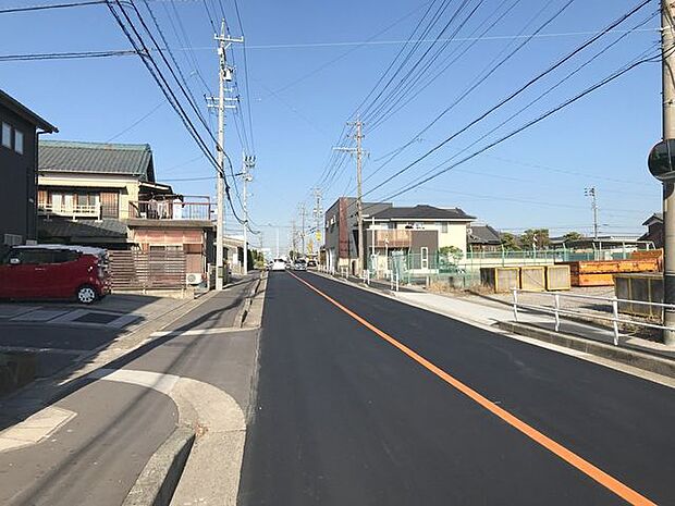 前面道路含む現地写真