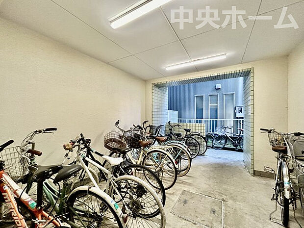 【自転車置き場】最新の空き状況や費用などの詳細は担当スタッフまでお問い合わせください。