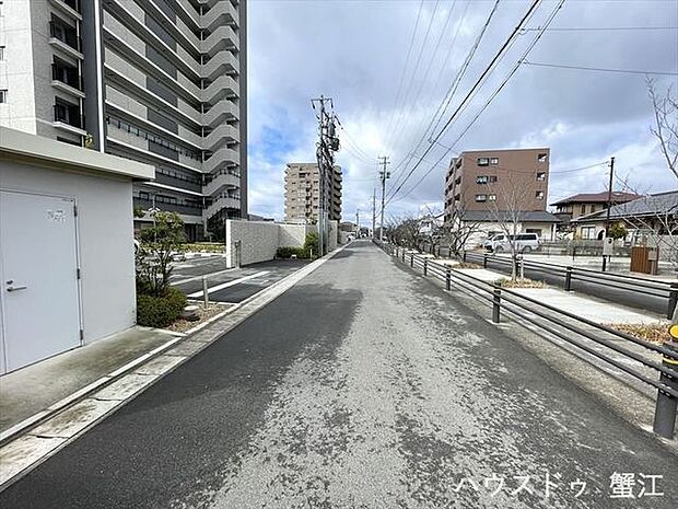 前面道路含む現地写真