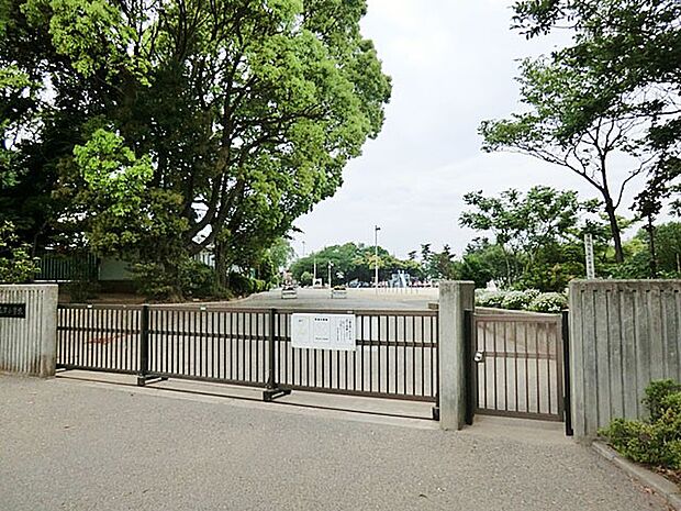 小学校 140m 西志津小学校(お子様の通学に無理ない距離で安心ですね！徒歩2分！)