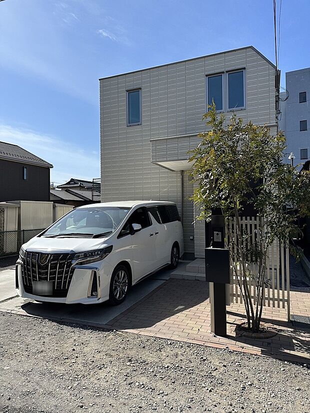 太陽の恵みが感じられる南向きの住まい  