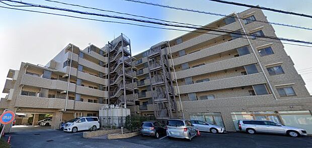 「ローヤルシティ鴻巣」7階建てマンション、JR高崎線「鴻巣」駅より徒歩13分の立地