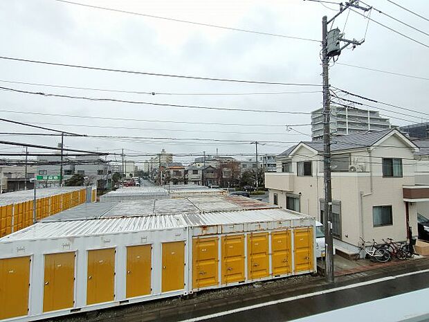 ・物件からの展望　　のどかな街並みを眺められます。