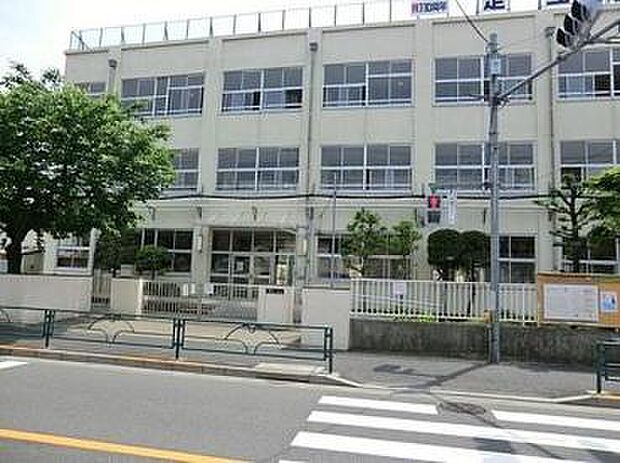 【小学校】足立区立渕江小学校まで510ｍ