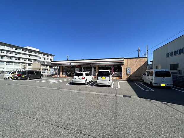 セブンイレブン野々市下林3丁目店 2190m