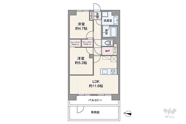 間取りは専有面積55.4平米の2LDK。ガーデニングや家庭菜園が楽しめる専用庭付きプラン。各個室のウォークインクロゼットや納戸など収納スペースが充実しています。