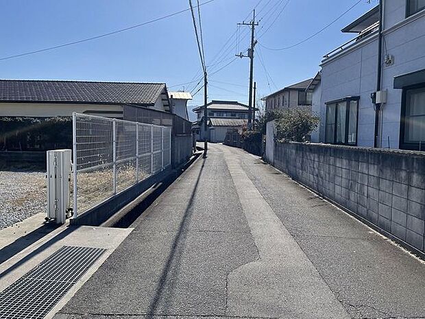 前面道路含む現地写真