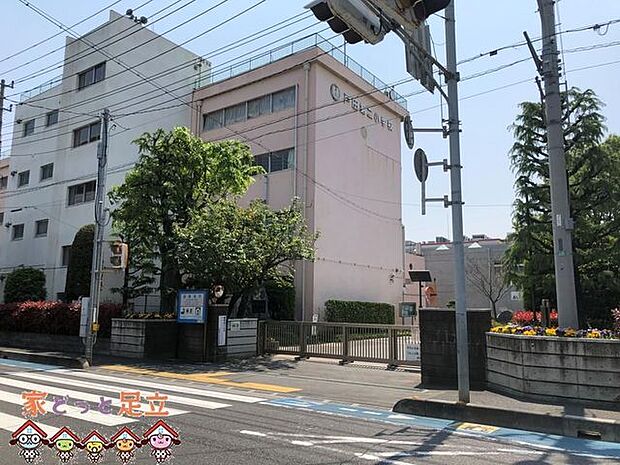 戸田市立戸田第二小学校 徒歩4分。 320m