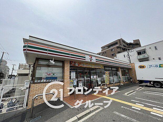 セブンイレブン尼崎上坂部3丁目店 徒歩1分。 30m