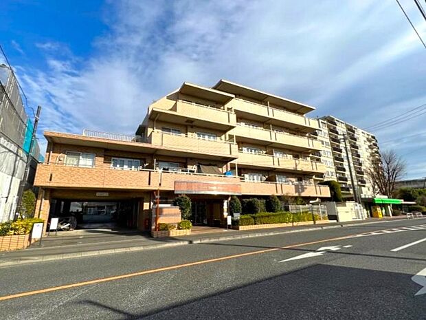 緑豊かな住環境！「田無」駅徒歩14分の好立地に佇むマンション