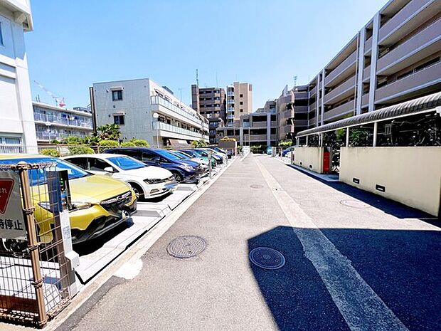 駐車場の空き状況はお問合せ下さい。