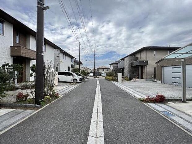 約3帖の納戸は、ご家族に合わせてお部屋としてもご利用いただけますので、将来的にも便利です。