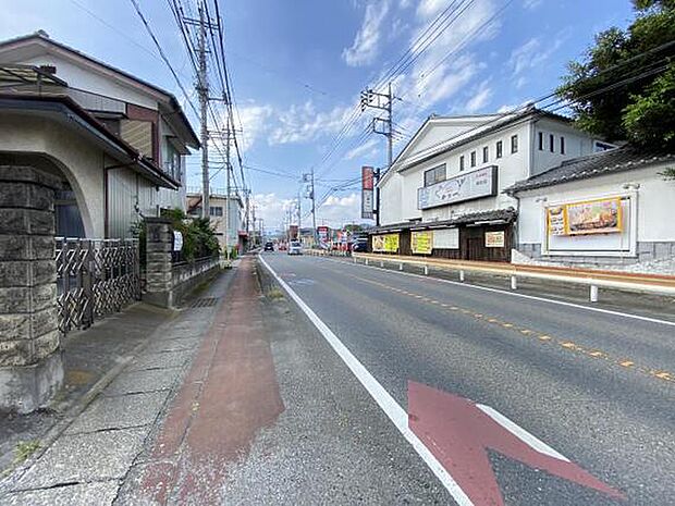 交通アクセスは上毛線「天王宿」駅まで徒歩約8分です。