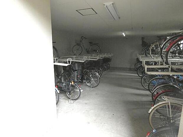 自転車置き場です。