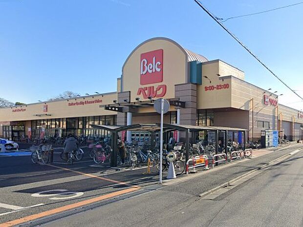 ベルク戸田中町店：650ｍ（徒歩9分）