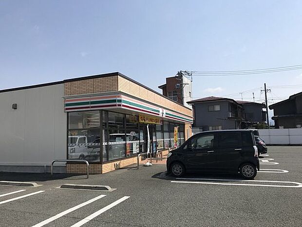 セブン-イレブン 中野市高丘店 400m