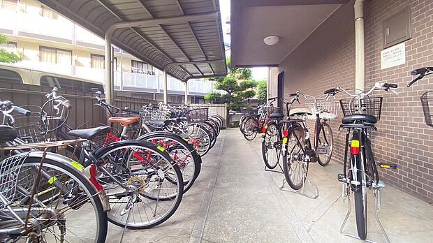 うれしい屋根付の駐輪場