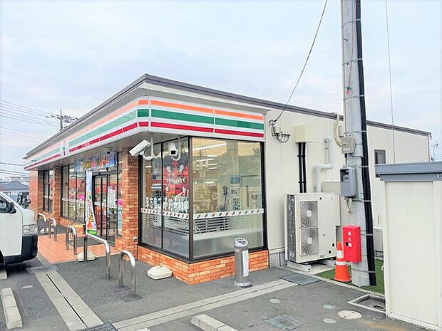 セブン-イレブン 伊勢原笠窪店（730m）