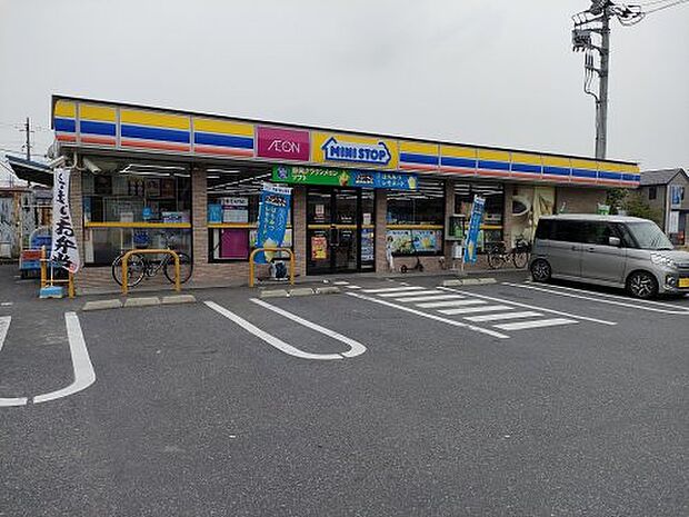 【コンビニエンスストア】ミニストップ　八潮木曽根店まで693ｍ