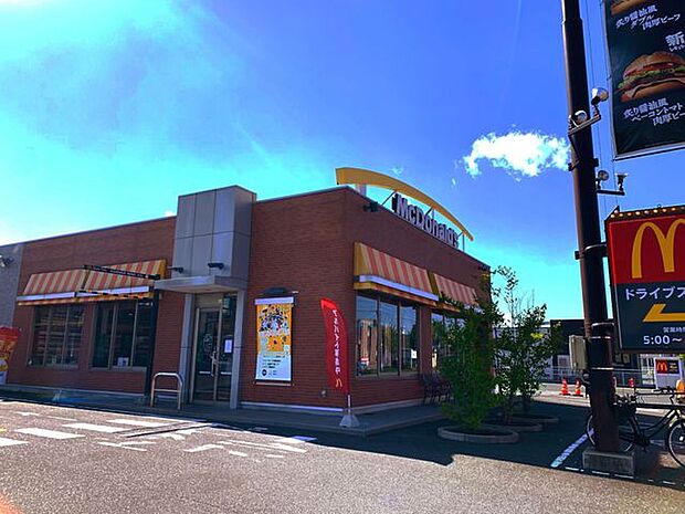 マクドナルド 八戸南類家店 690m