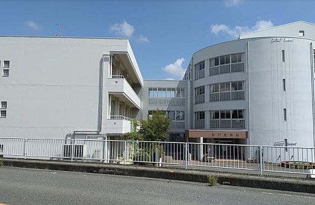 【中学校】滑川町立滑川中学校まで3263ｍ