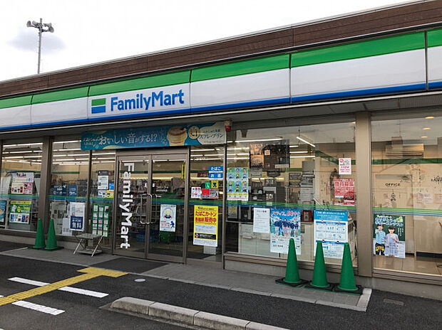 【コンビニエンスストア】ファミリーマート　深谷深谷町店まで844ｍ