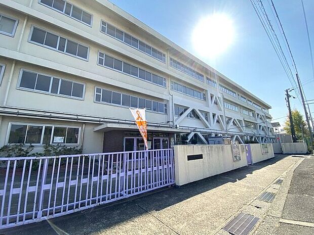 寝屋川市立木田小学校