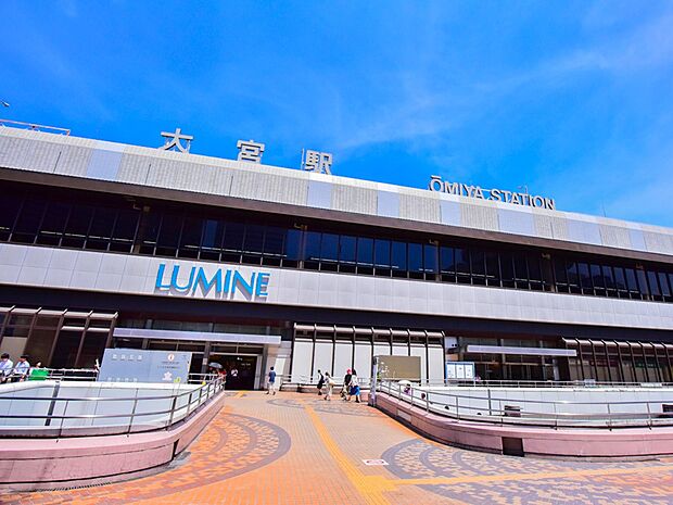 駅 3000m 大宮駅(JR東日本、東武鉄道、埼玉新都市交通の駅、JRは新幹線、在来線ともに東京と東北地方・信越地方を結びます。東武野田線や埼玉新都心交通・伊奈線を合わせると14の路線が入る…