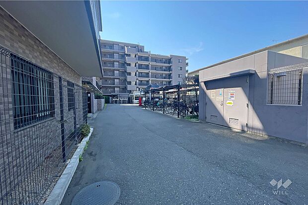 駐車場の出入り口