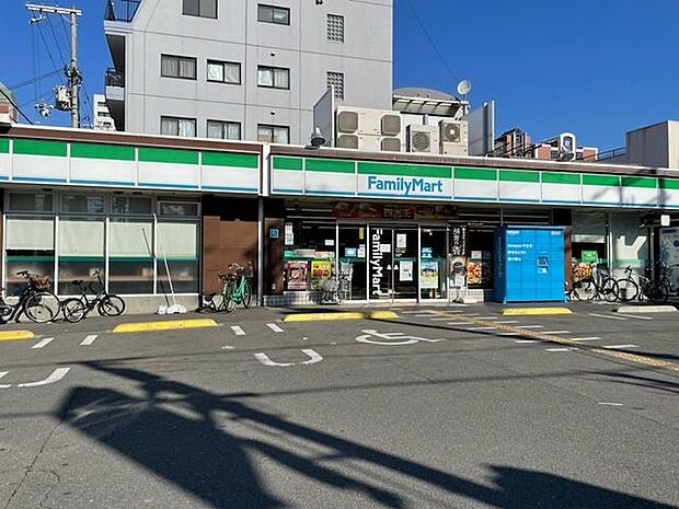 ファミリーマート大阪工大前店 410m