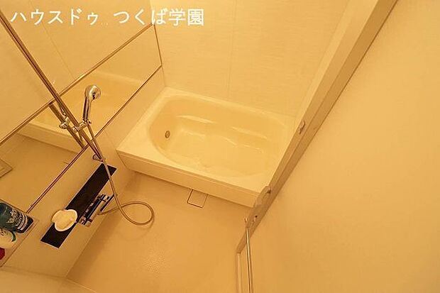浴室暖房換気乾燥機・マイクロバブルトルネード付きの浴室です。（1坪タイプ）