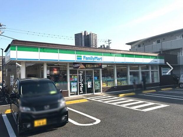 【コンビニエンスストア】ファミリーマート　ふじみ野駒林店まで511ｍ