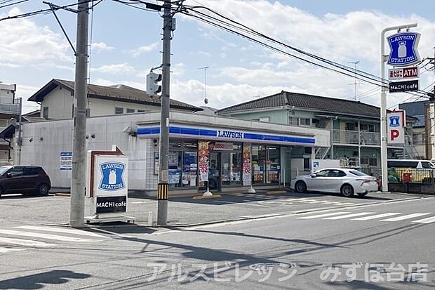 【コンビニエンスストア】ローソン　富士見水谷店まで438ｍ