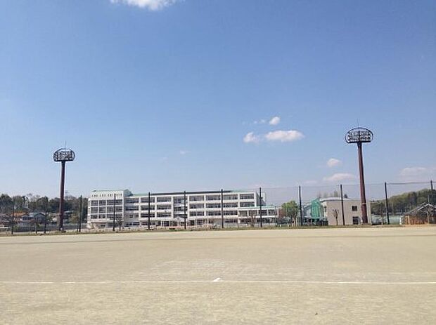 【中学校】滑川町立滑川中学校まで3264ｍ