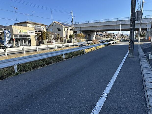 前面道路含む現地写真