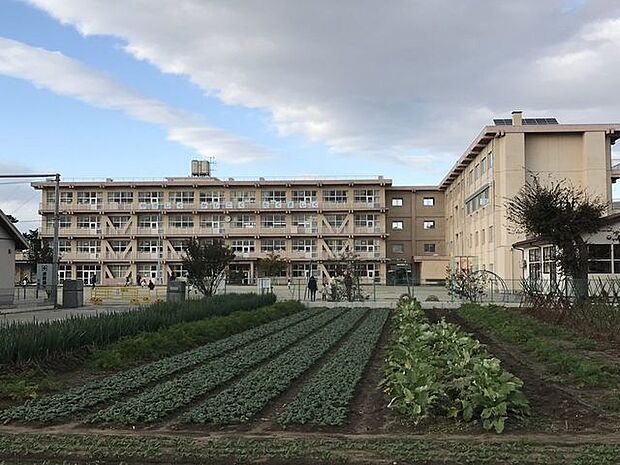 釜小学校 1300m