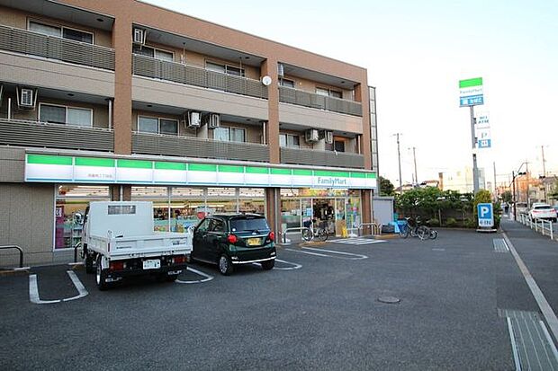 ファミリーマート　西亀有2丁目店 190m