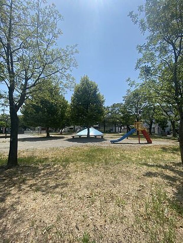 八ツ口公園 820m