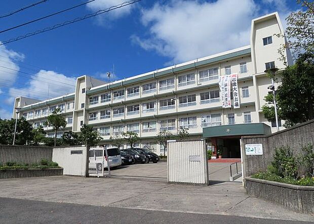 茨木市立太田中学校 1140m