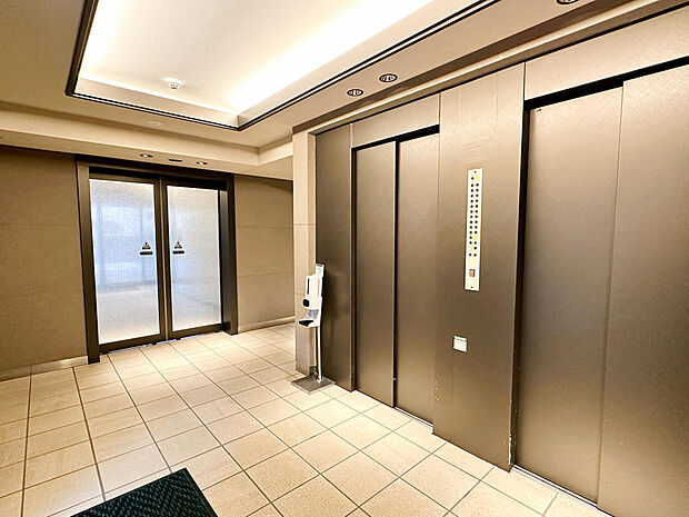 管理の行き届いた物件で共有スペースにも清潔感があります！エレベーターが2台あるのもとっても便利ですね♪