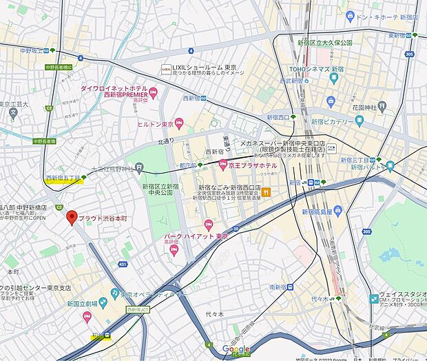 西新宿五丁目駅だけでなく京王線の初台駅へ徒歩9分、物件目の前のバス停からは渋谷駅や中野駅にアクセスできます