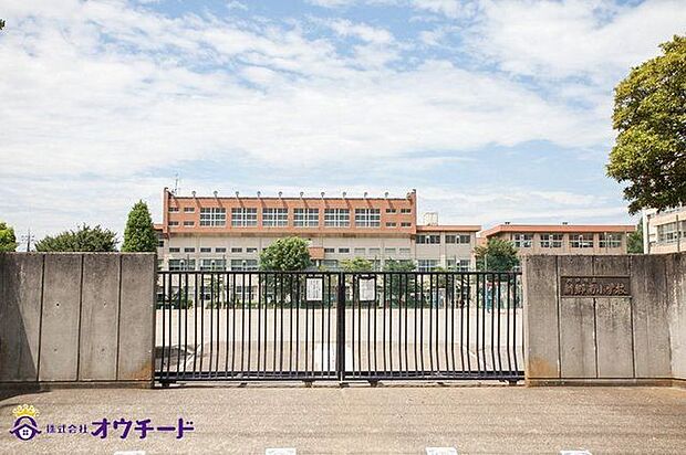 川口市立新郷南小学校 徒歩5分。 340m